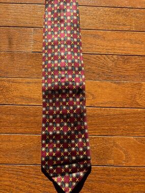 Vintage Paolo by Gucci Burgundy Tie with Gold Accents 100% silk